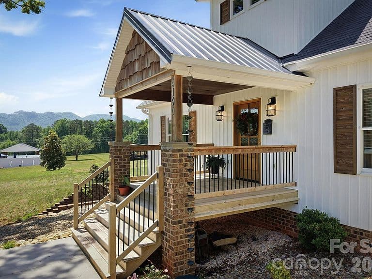 Listing photo 4