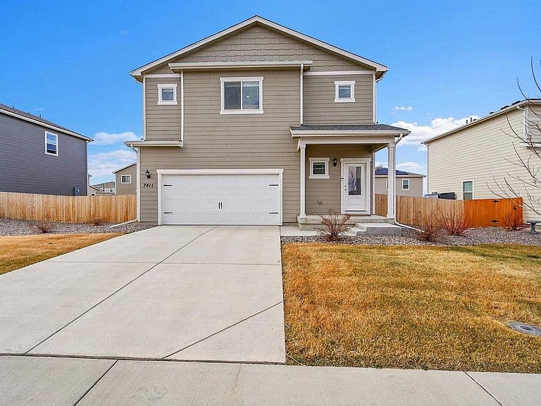 Listing photo 2