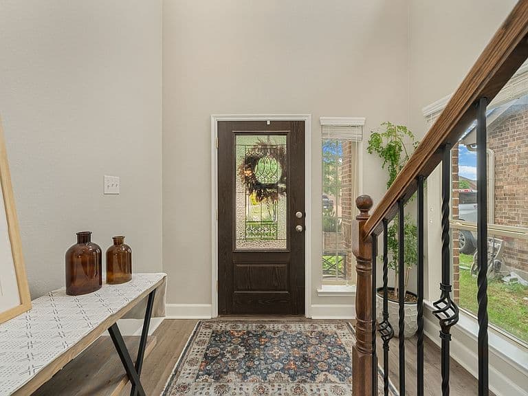 Listing photo 3