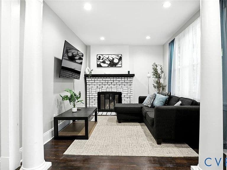 Listing photo 5