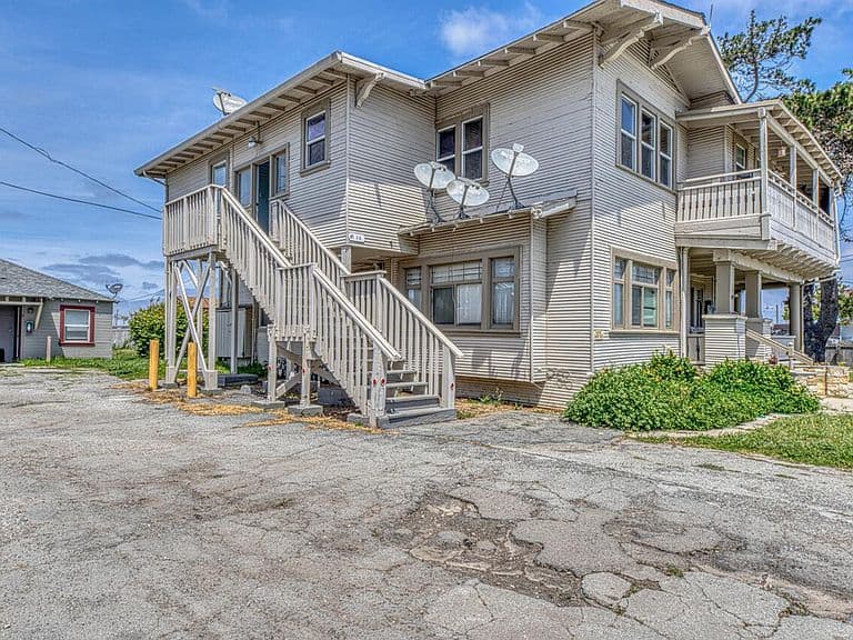 Listing photo 5