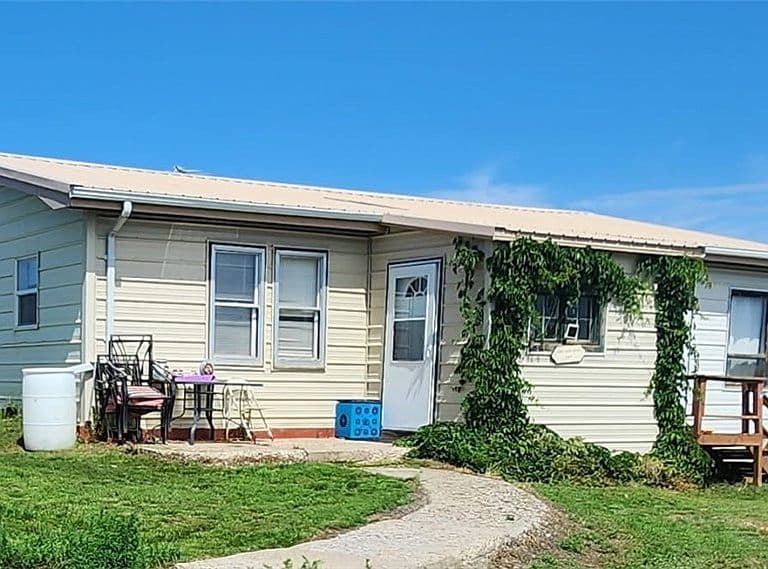 Listing photo