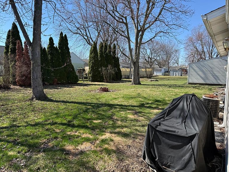 Listing photo 5