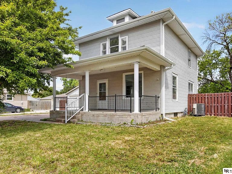 Listing photo