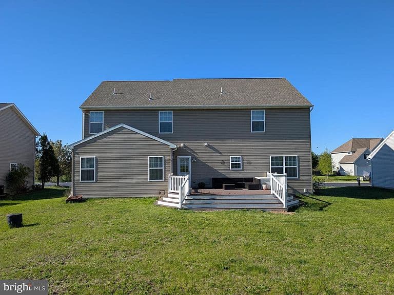 Listing photo 4