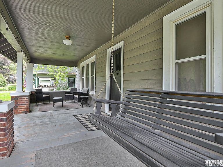 Listing photo 4