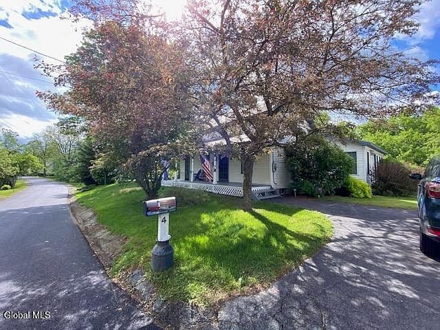 Listing photo 2