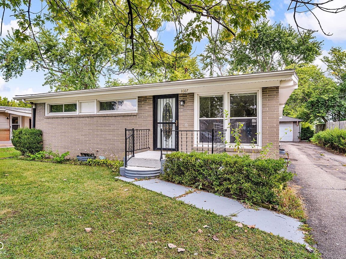 Primary listing photo