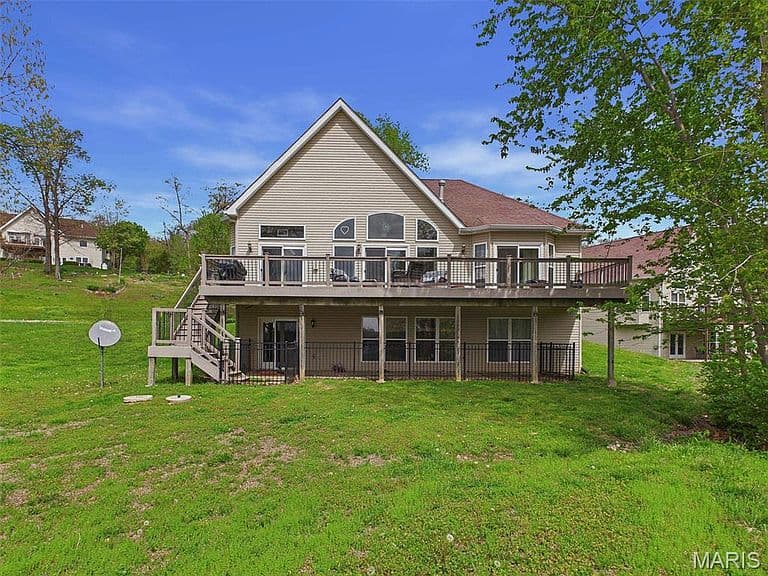 Listing photo 3