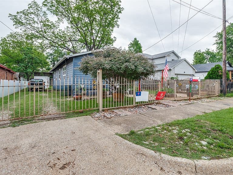 Listing photo 5