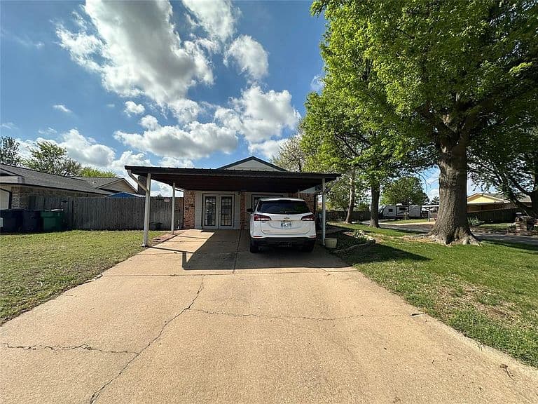 Listing photo 4