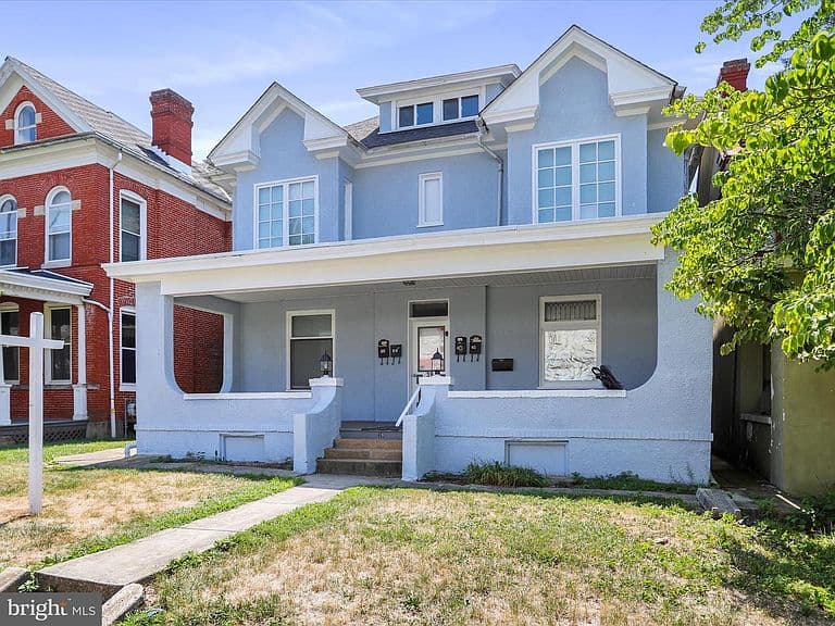 Listing photo 3