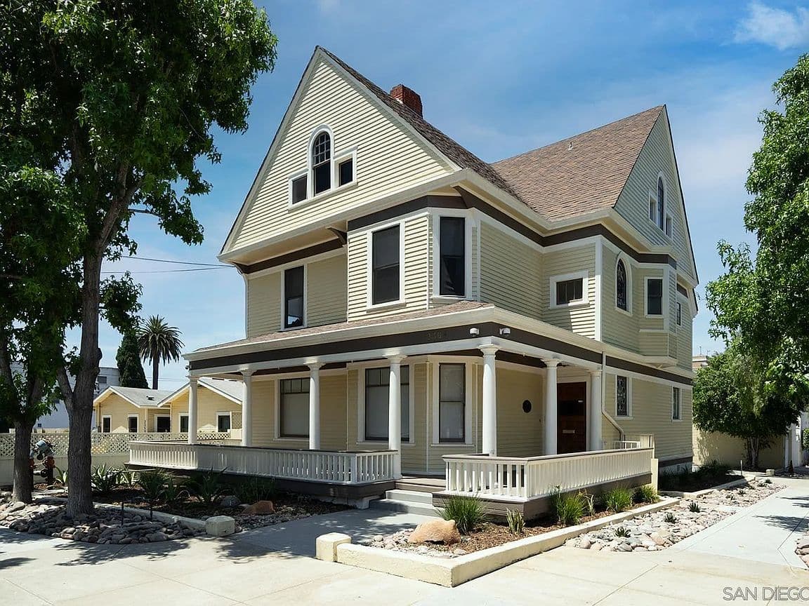 Primary listing photo