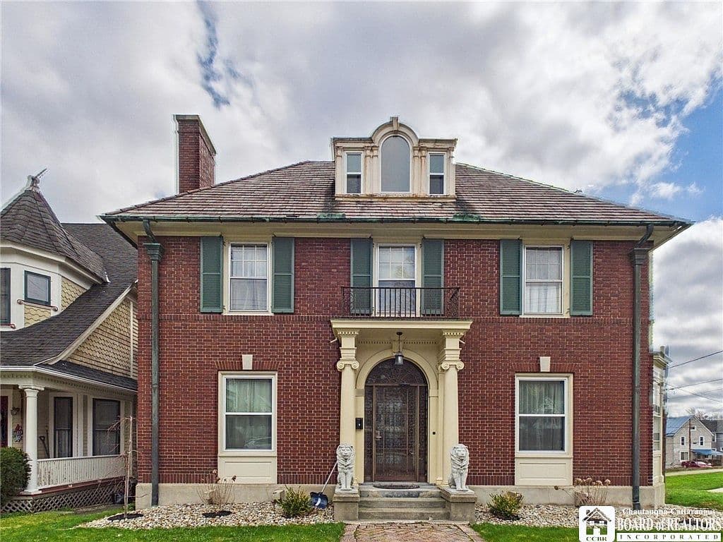 Primary listing photo