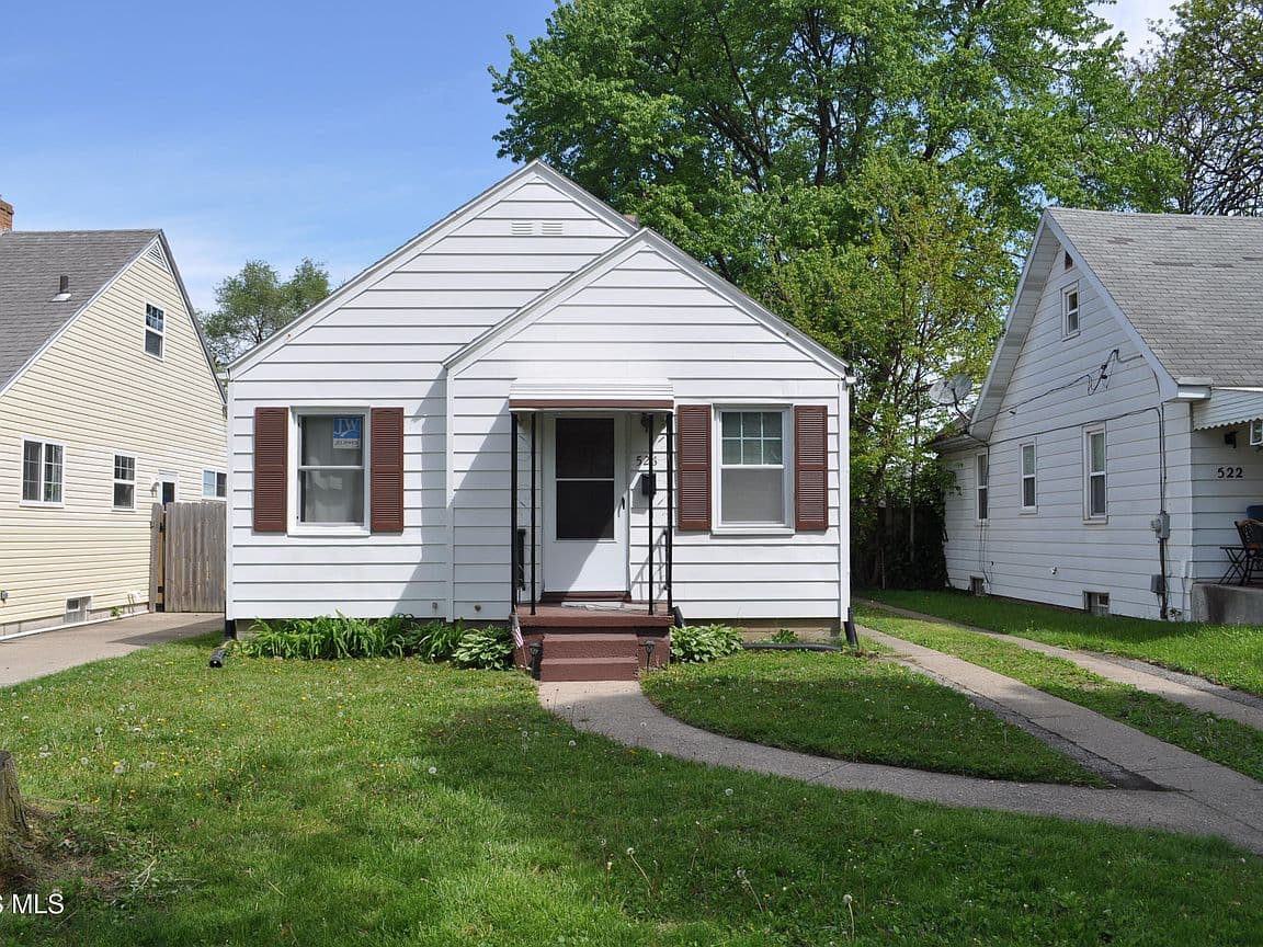 Primary listing photo