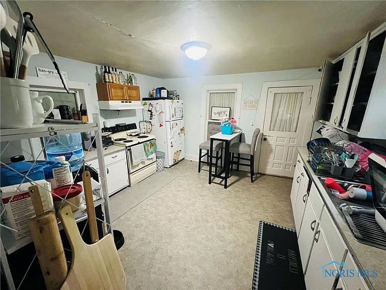 Listing photo 5