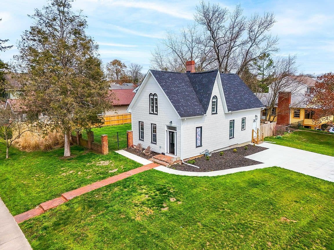 Primary listing photo