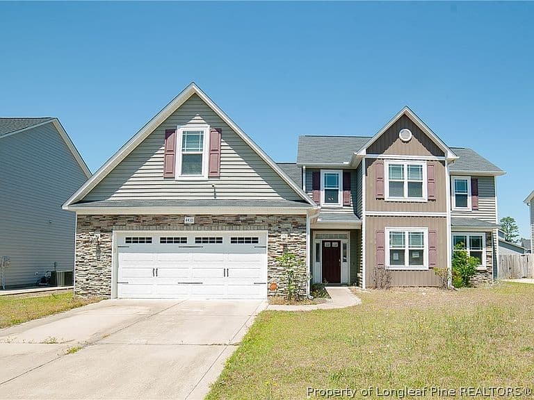 Listing photo 2