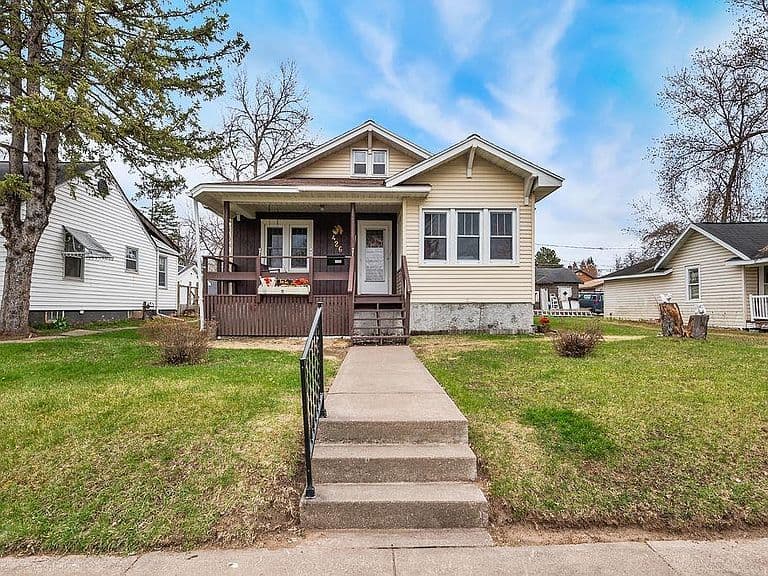Listing photo 2