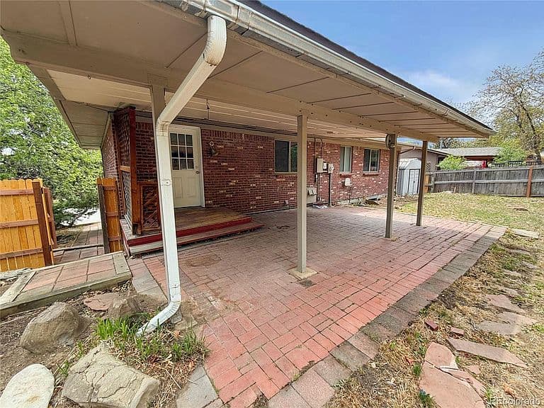 Listing photo 5