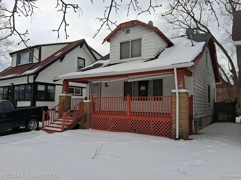 Listing photo 4