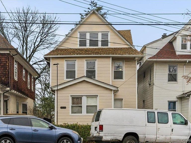 Listing photo