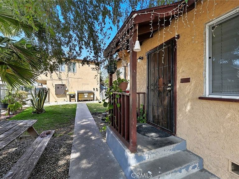 Listing photo 5