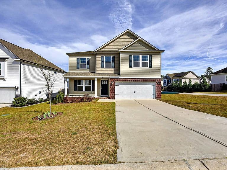 Listing photo 3