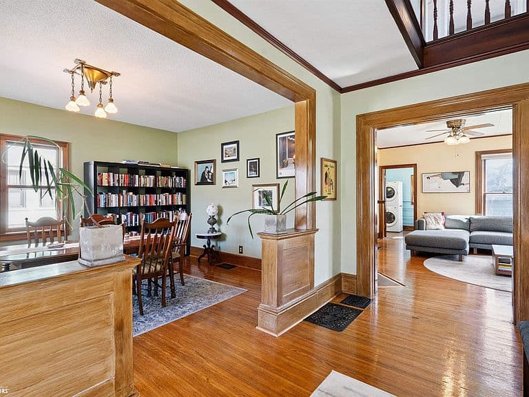 Listing photo 4