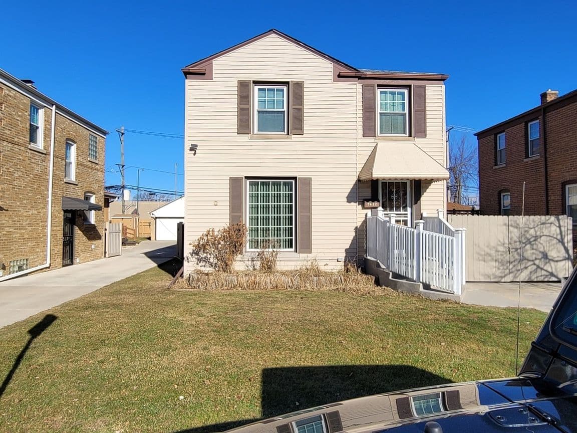 Primary listing photo