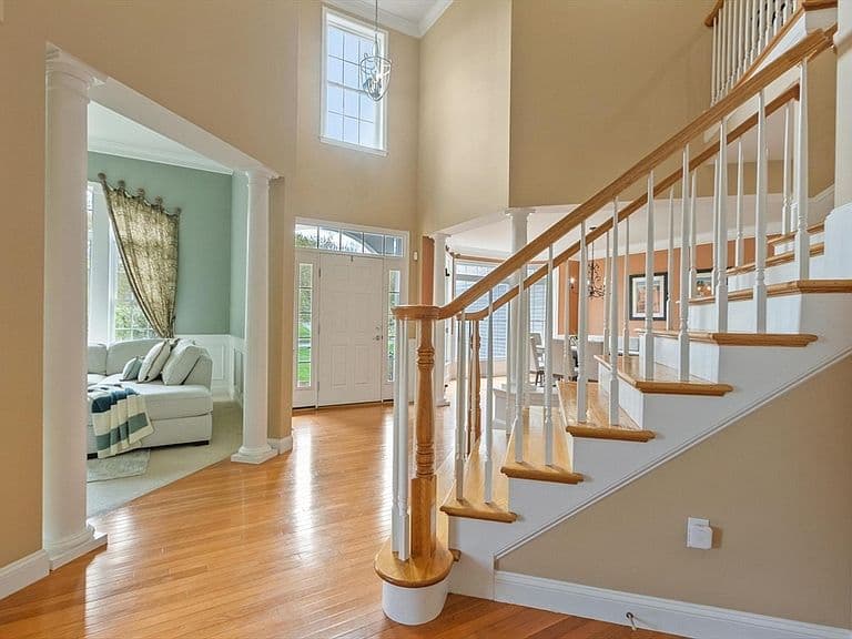 Listing photo 4