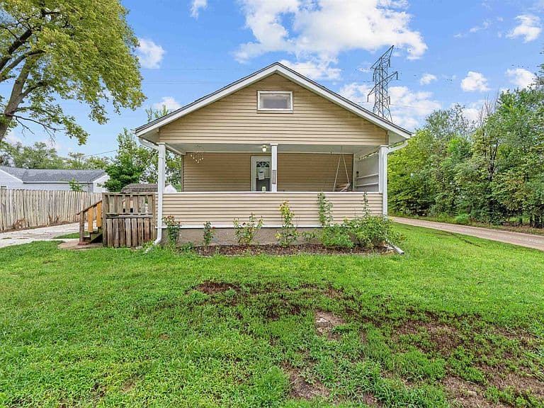 Listing photo 3