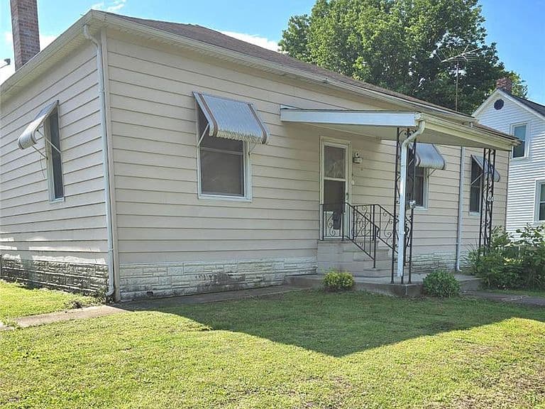 Listing photo 3