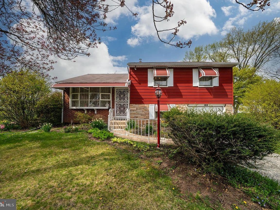 Primary listing photo