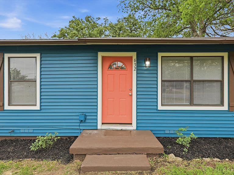 Listing photo 5