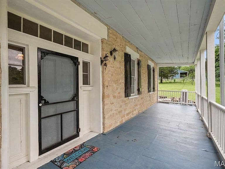 Listing photo 5