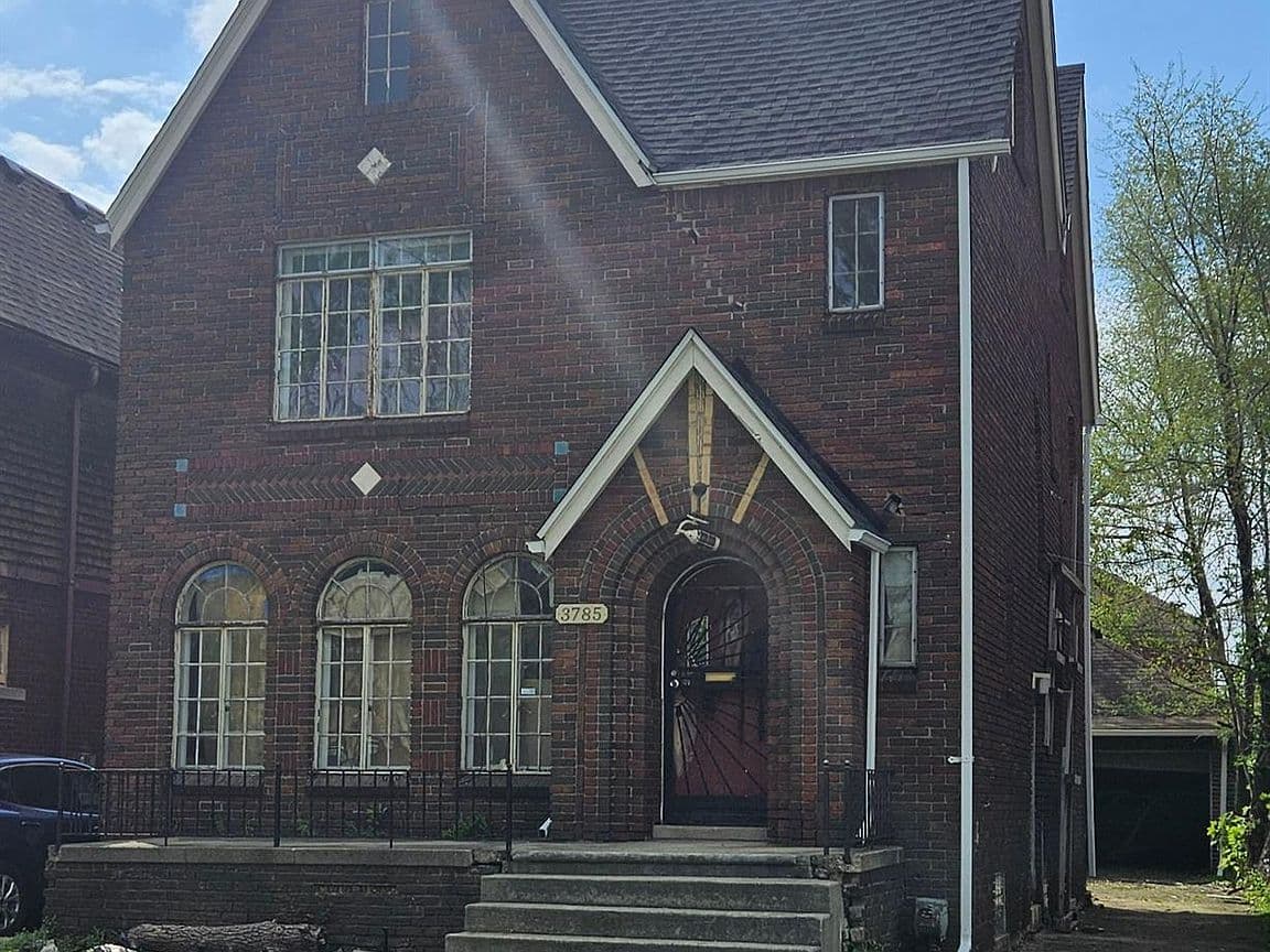 Primary listing photo