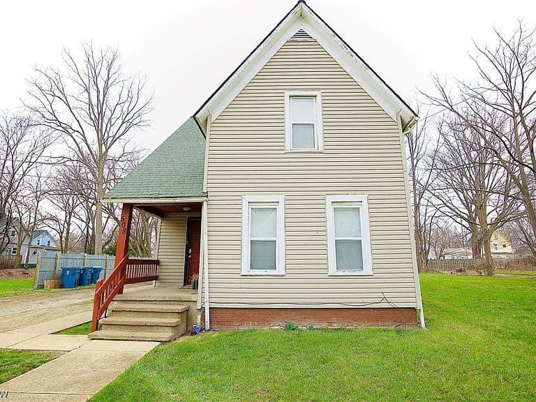 Listing photo 3
