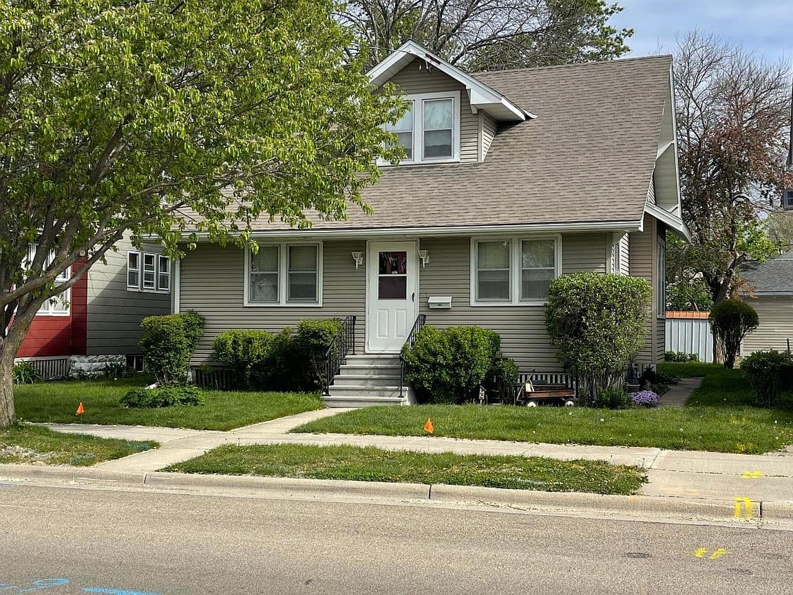 Primary listing photo