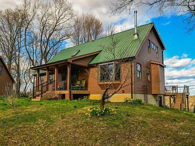 Listing photo 4