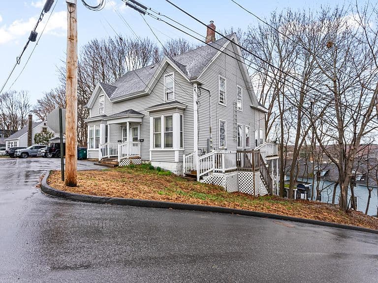 Listing photo 3