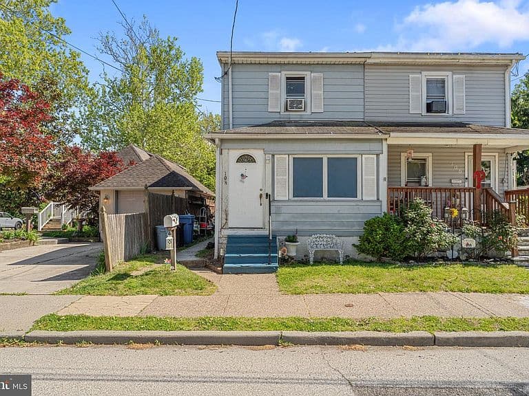 Listing photo 2