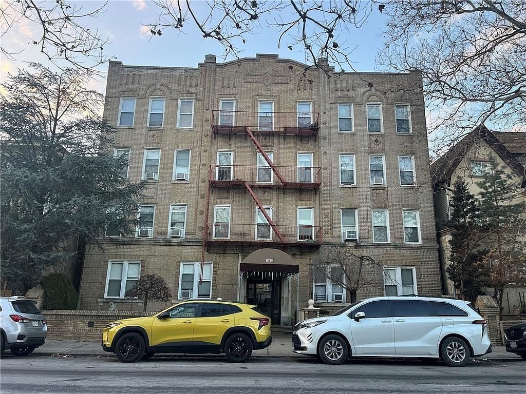 Primary listing photo