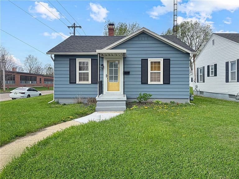 Listing photo 2