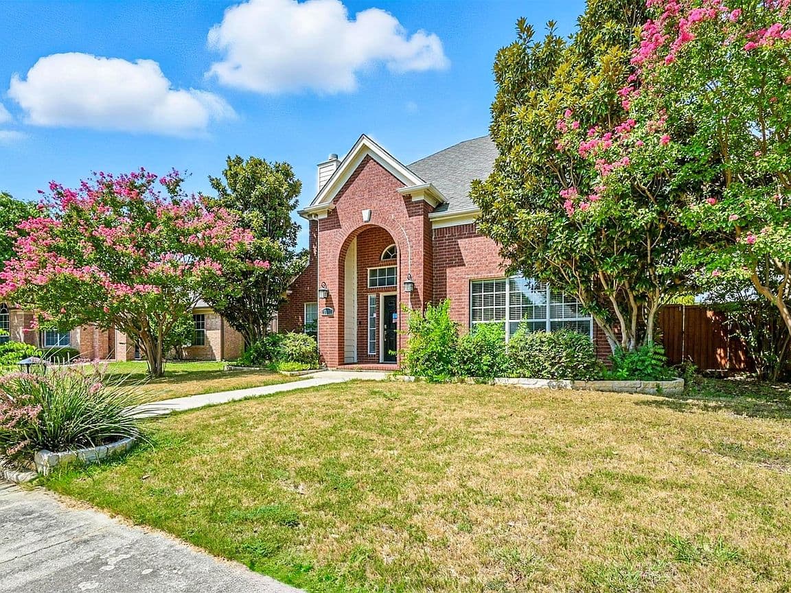 Primary listing photo