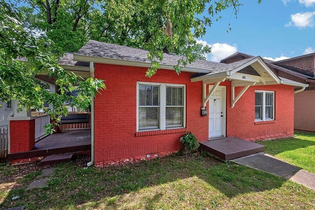 Primary listing photo