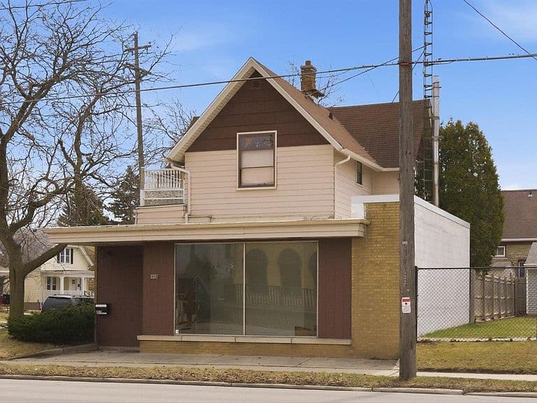 Listing photo 3