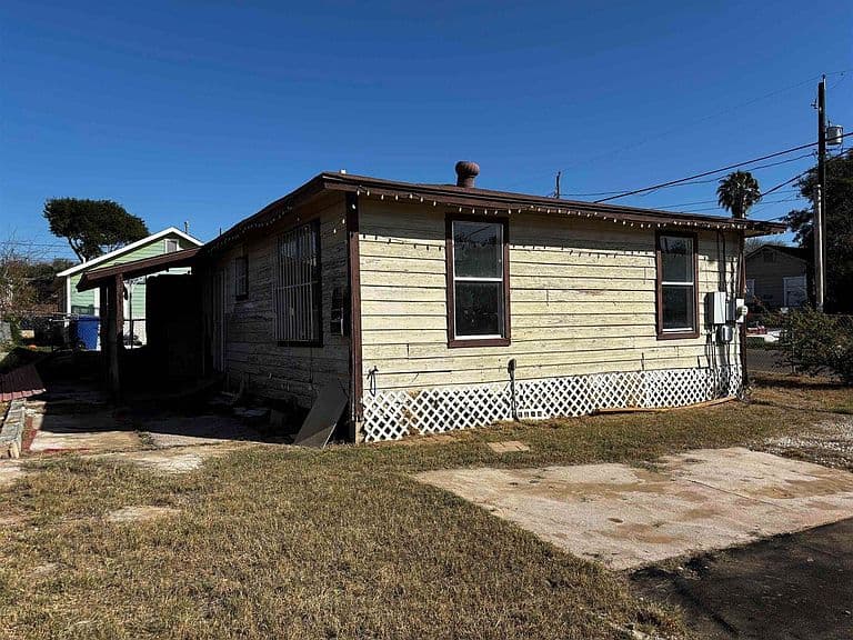 Listing photo 5