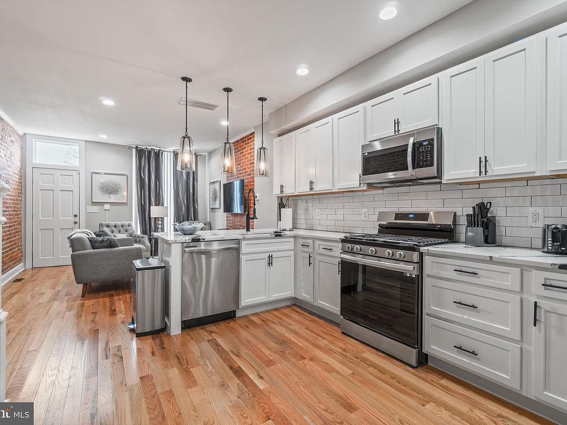 Primary listing photo