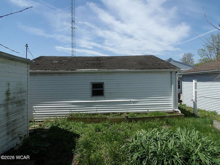 Listing photo 4